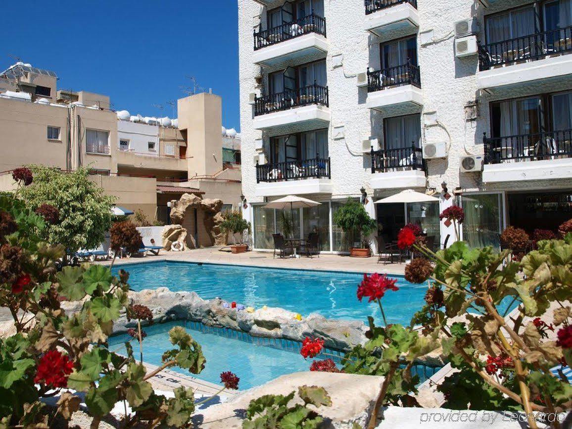 Hotel Best Western Plus Larco Larnaka Exterior foto