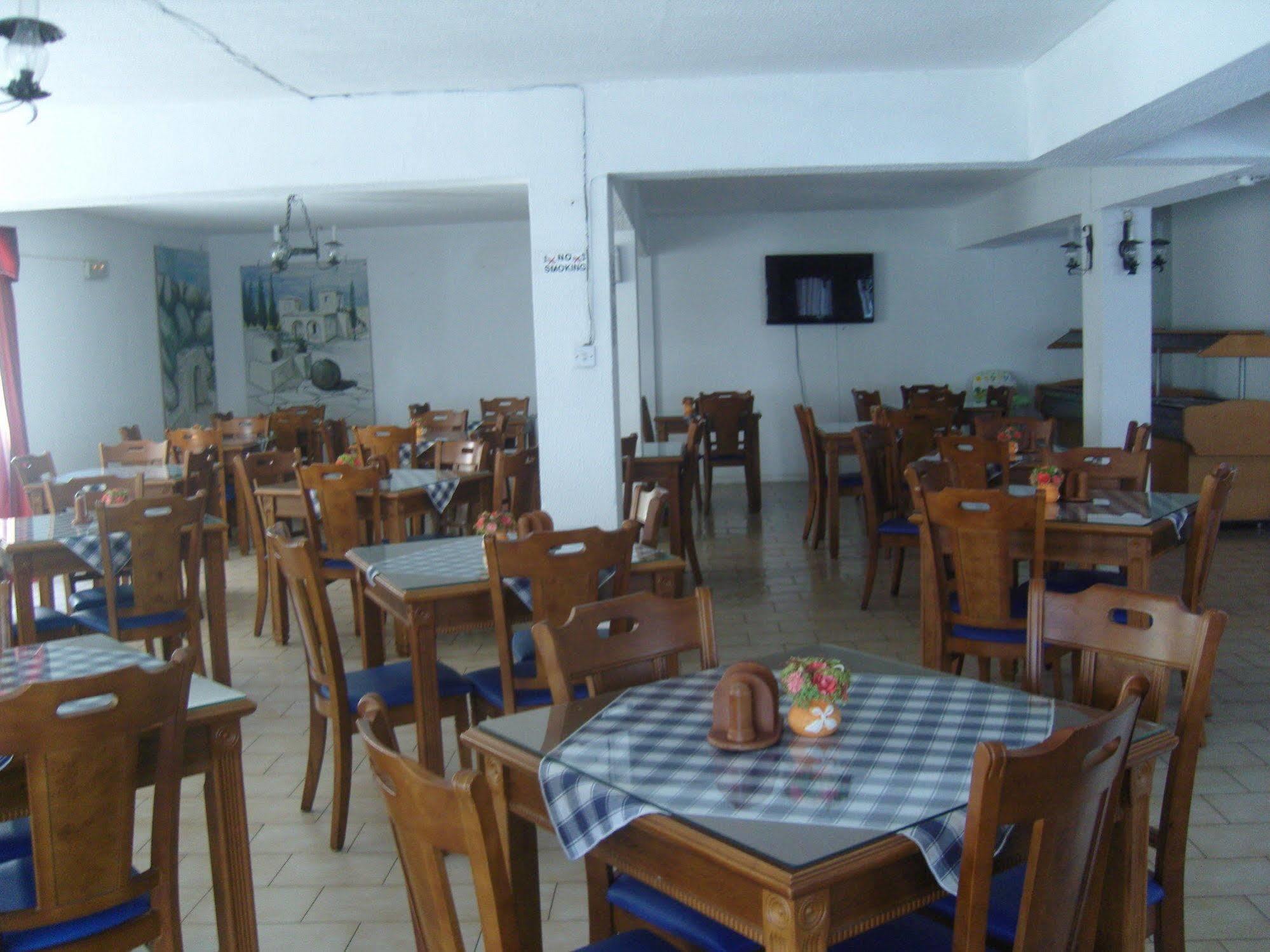 Hotel Best Western Plus Larco Larnaka Exterior foto