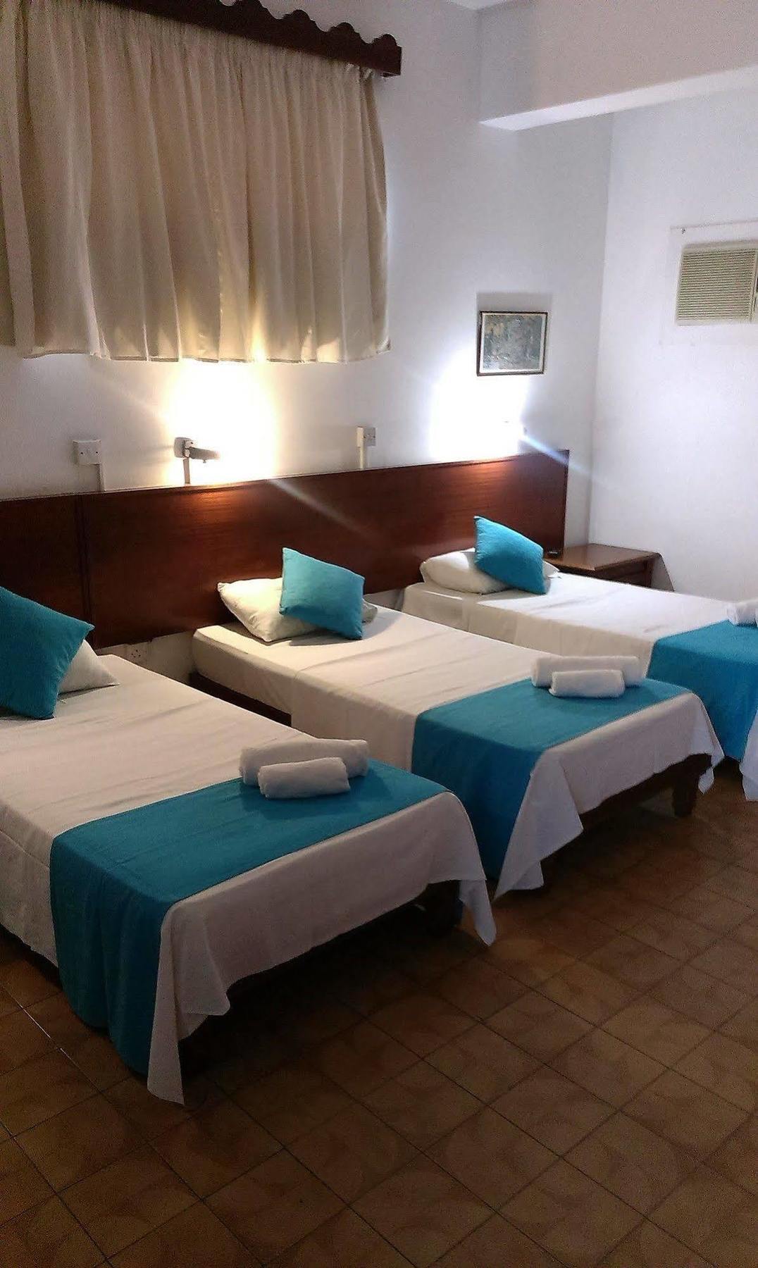 Hotel Best Western Plus Larco Larnaka Exterior foto